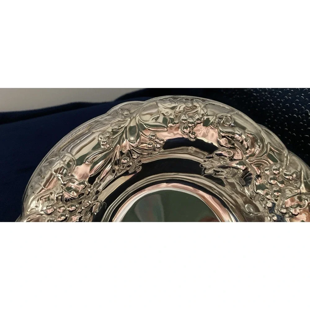 Vintage Grapevine Repousse Pilgrim Silver-plated Candy Dish Bowls (2) Post 1940
